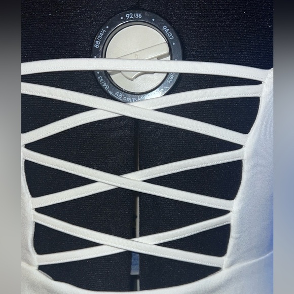 Bebe. Dress - Picture 9 of 15